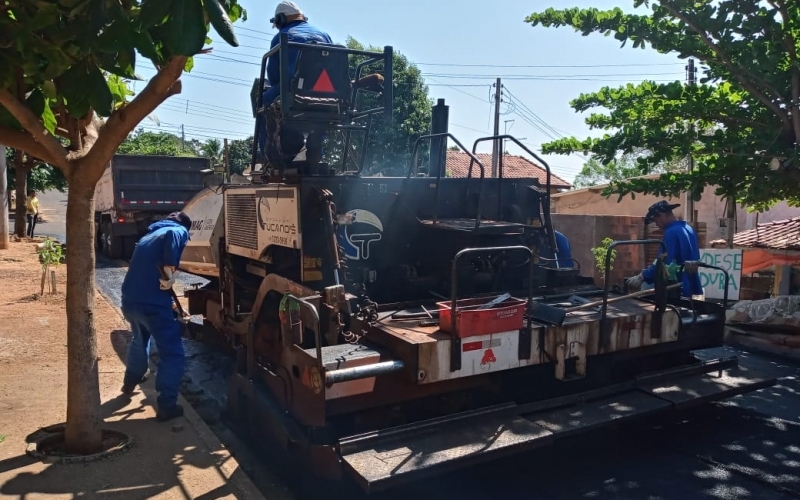 Prefeitura de Piquerobi inicia obras de recapeamento na cidade