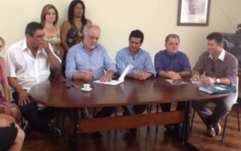 Prefeitura de Piquerobi assina convênio com o ITESP