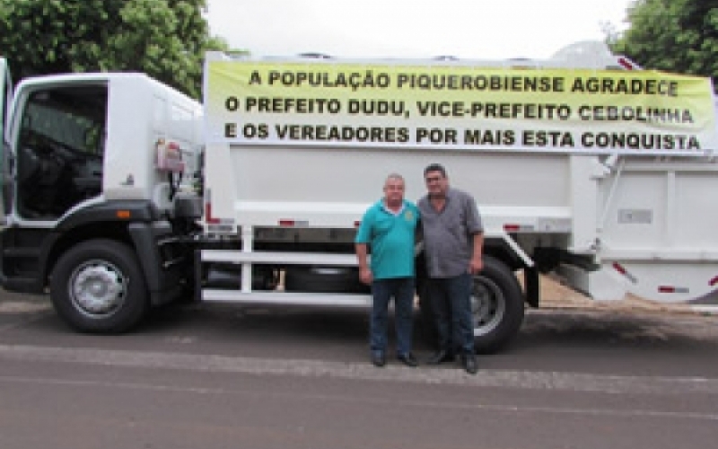 Piquerobi faz aquisição de caminhão compactador de Lixo por meio de convênios